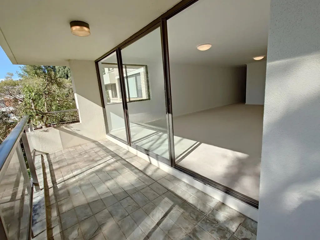 Neutral Bay 2Habitaciones Spacious, North Facing, 2 Bedroom Apartment with Private Balcony