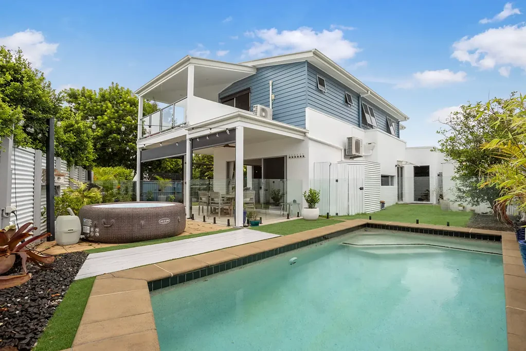 1 Panama Court, Parrearra, QLD 4575