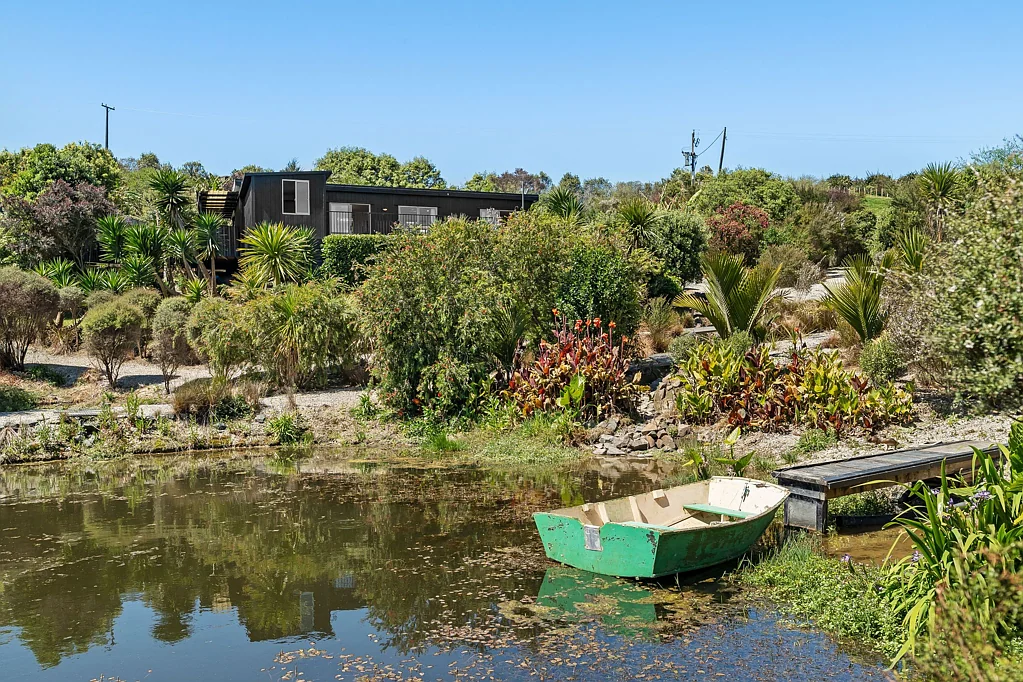 Kaiwaka 2 Bedroom Your Secret Wonderland!