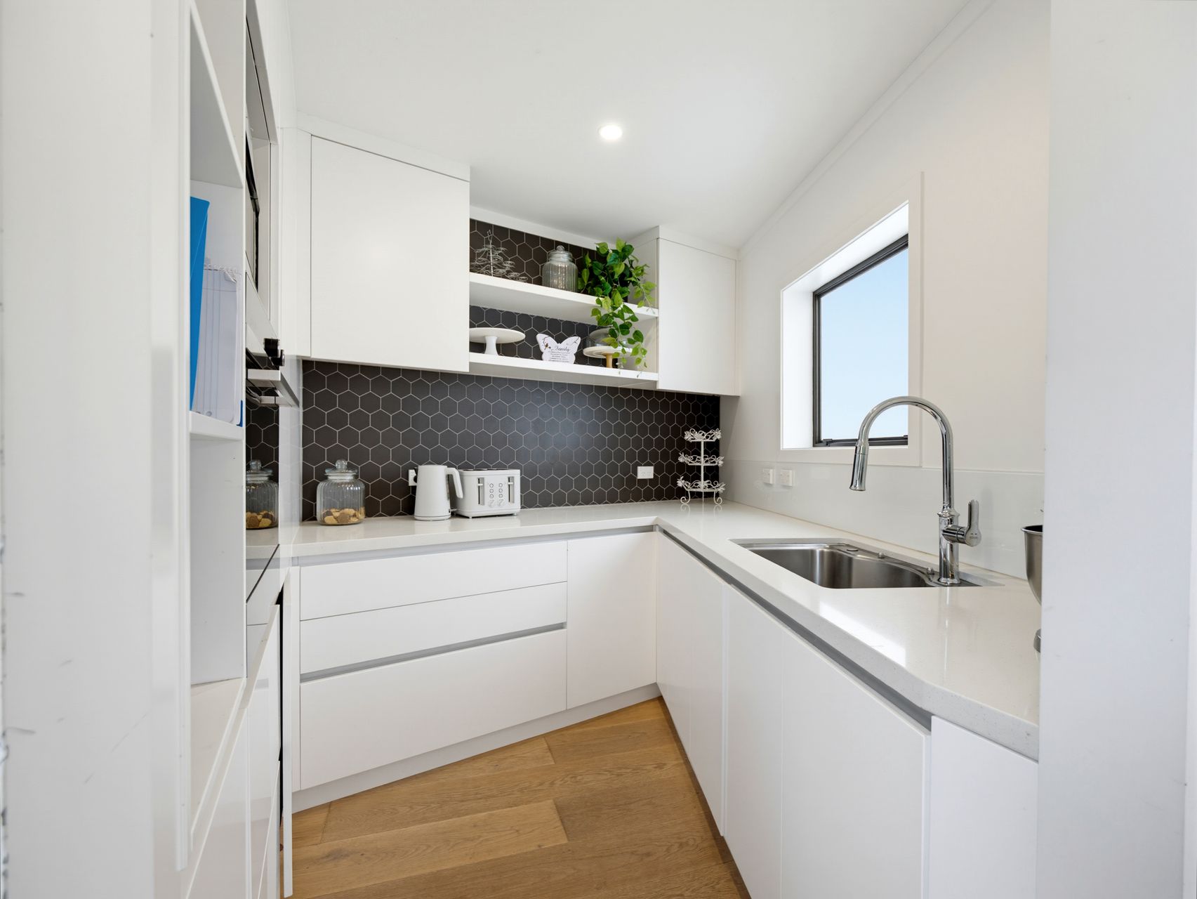 8B Eastwood Rise, Browns Bay, photo 9