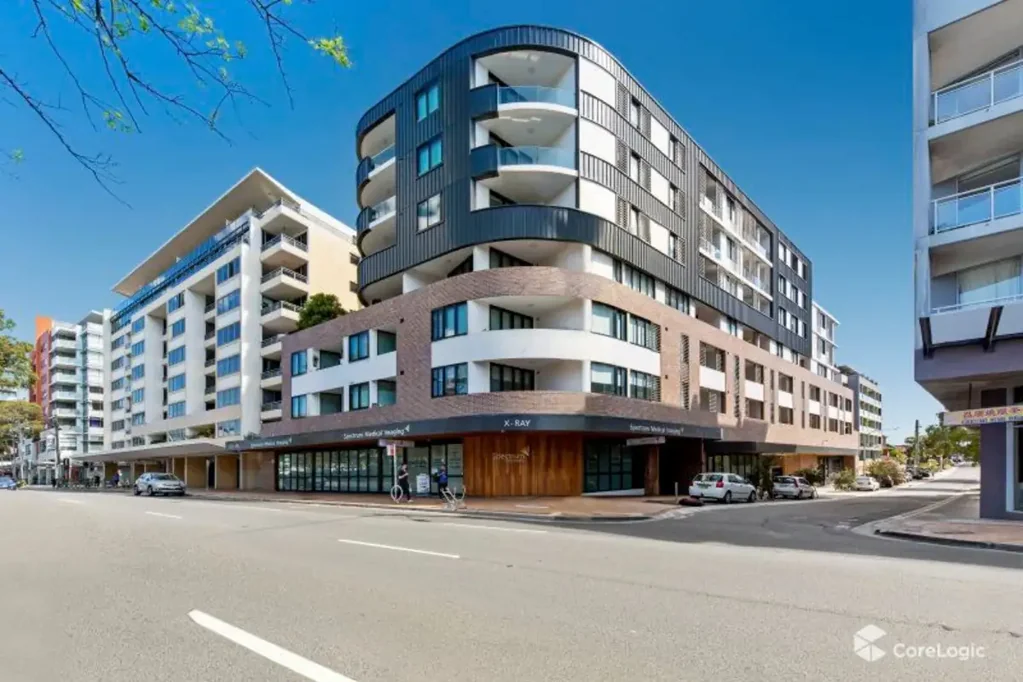 Modern 2 bedroom Apartment in the Heart of Maroubra