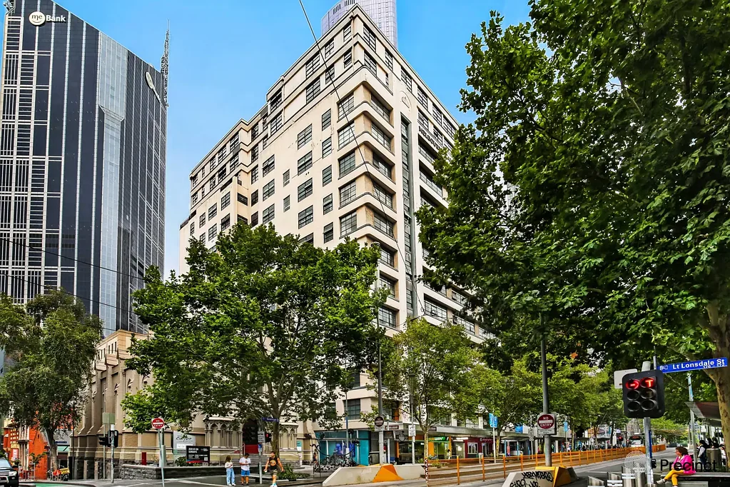 Melbourne 1房 CBD核心地段 面对州立图书馆 邻Melbourne Central 自然光线充沛 交通餐饮便利 Centrally located and affordable - Not student accom