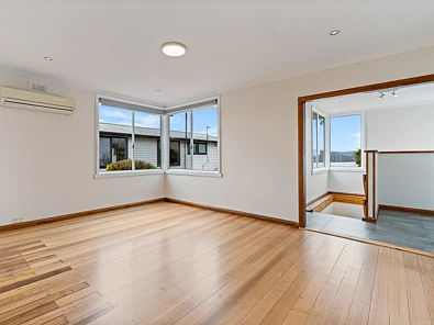 1 Junee Street, Chigwell, TAS 7011, 3 phòng ngủ, 1 phòng tắm, House