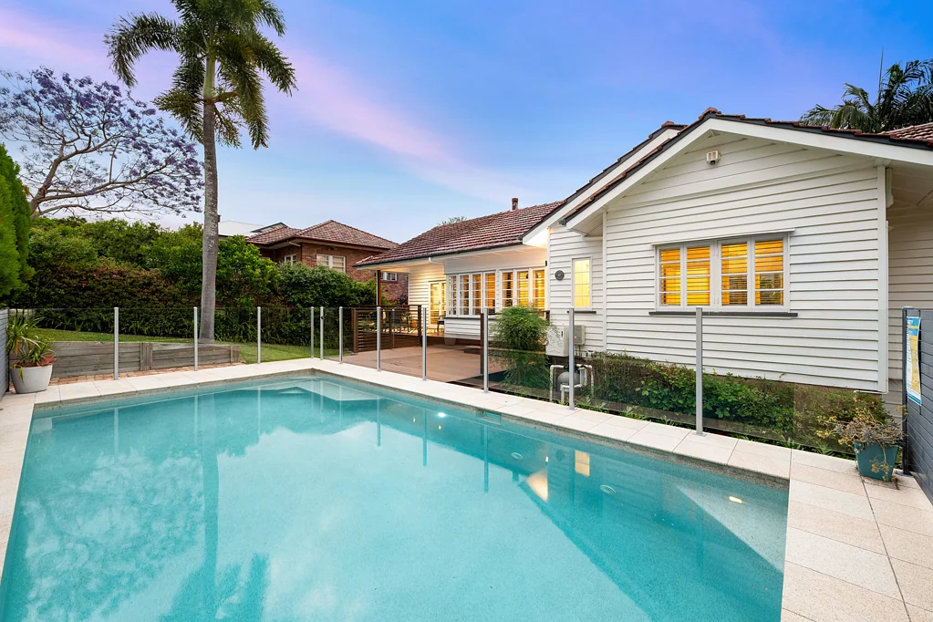 17 Marriott Street, Coorparoo, QLD 4151