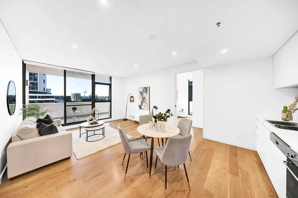 Macquarie Park 2房 绝无仅有的全环绕转角公寓 - 麦觉里村罕见机遇 Exceptional Full Wrap-Around Corner Apartment - A Rare Opportunity in Macquarie Park Village
