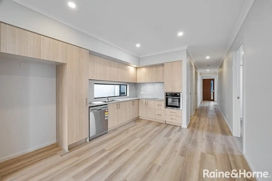29 Mistletoe Drive, Strathtulloh, VIC 3338, 3 Bedrooms, 3 Bathrooms, House