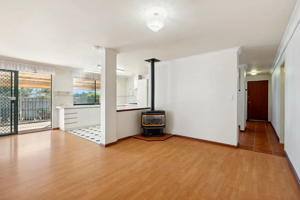 Stratton 4房  HOME OPEN CANCELLED - UNDER OFFER