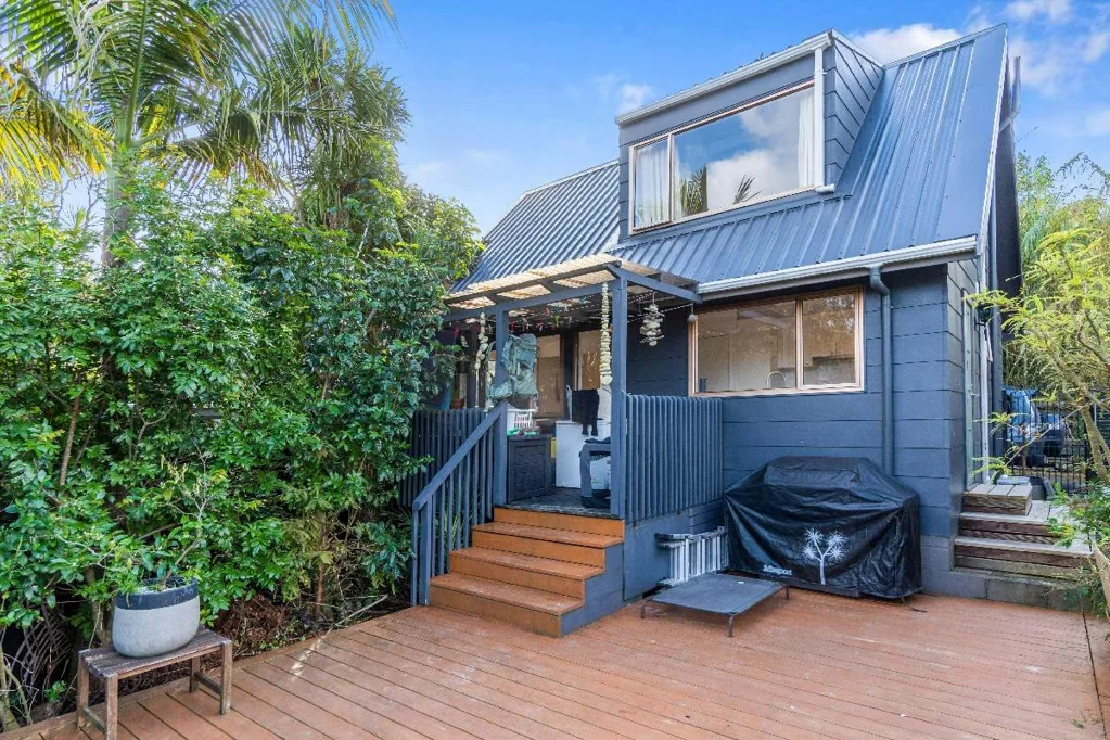 Unique Beauty on Balmain Road