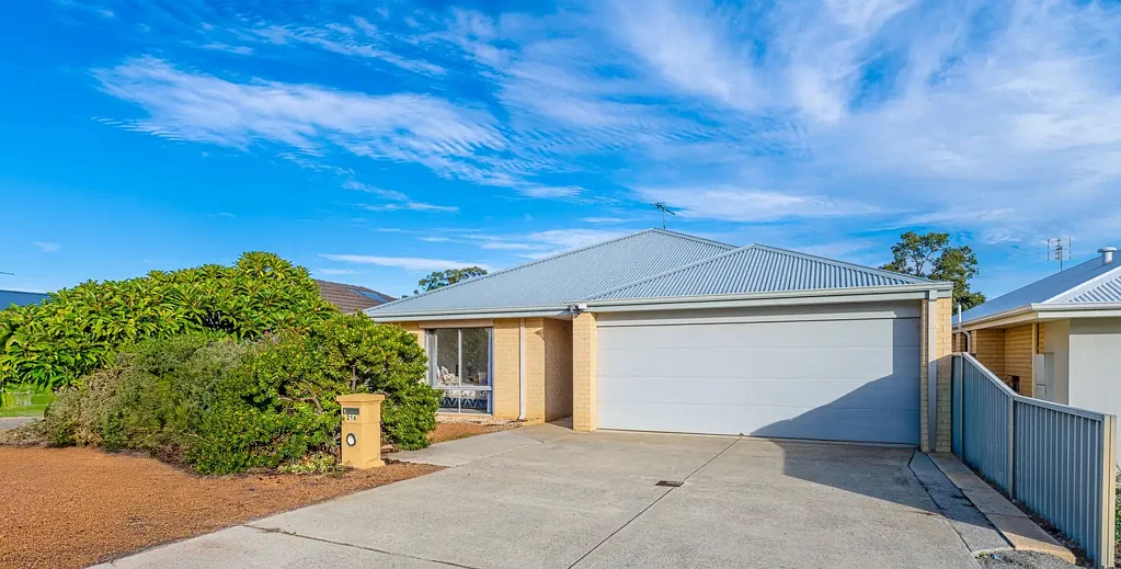 Waroona 4房  Ideal Downsizer - Lock and Leave