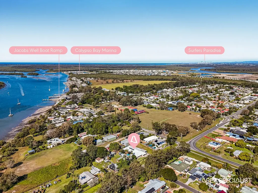 Jacobs Well 7房  The Ultimate Dual Living Retreat | Pool, Shed, 1,012m² & 500m to the Water's Edge