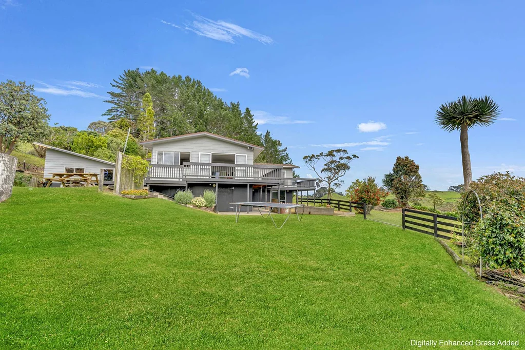Dargaville 5房  Elevated Living and Endless Views!