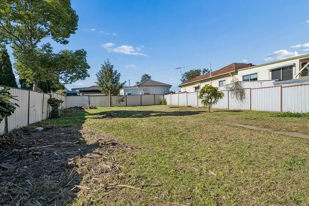Condell Park 3બેડરૂમ MUST BE SOLD.