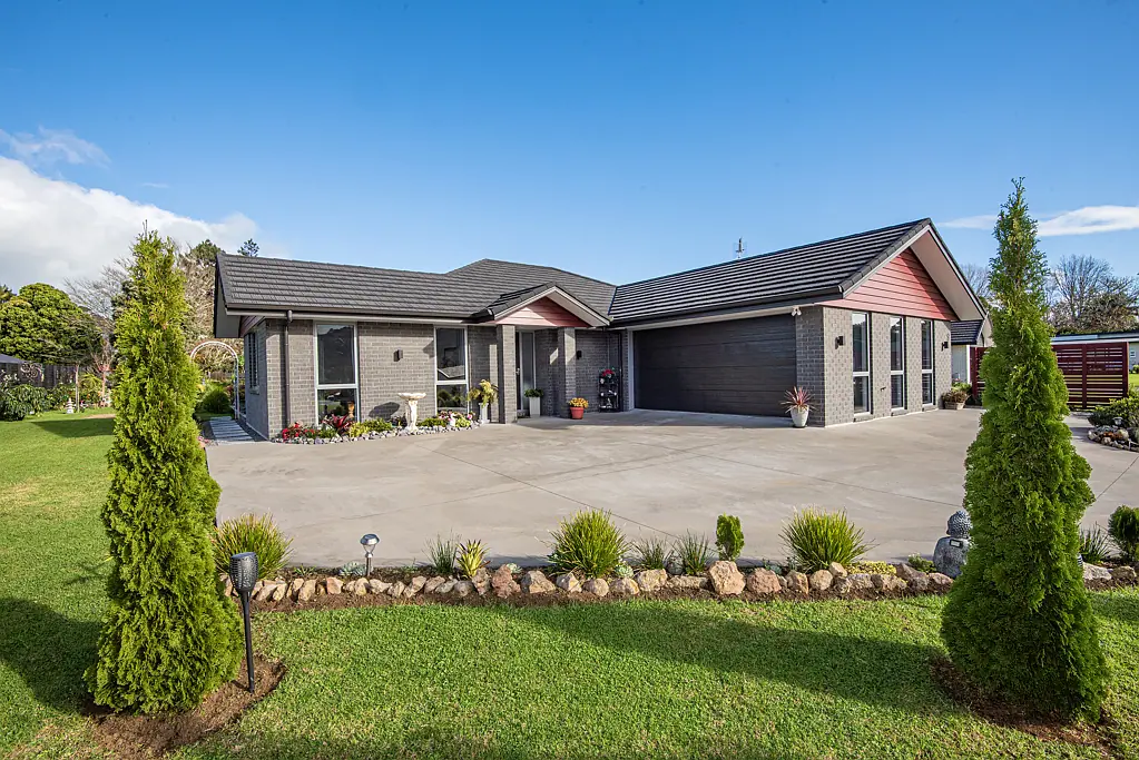 Maunu 3 Bedroom Modern style meets effortless comfort…