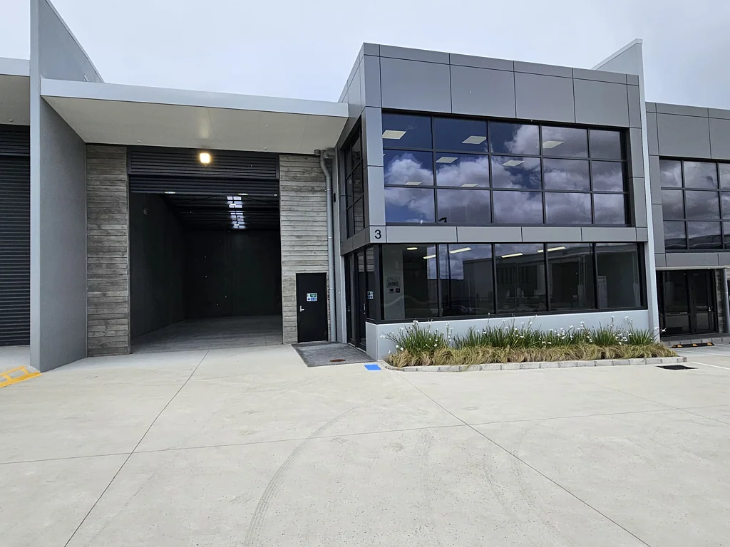Hobsonville Impressive, A-Grade Industrial!