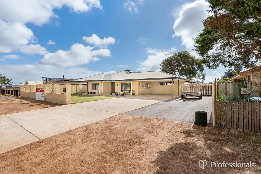 14 Tappak Street, Waggrakine, WA 6530