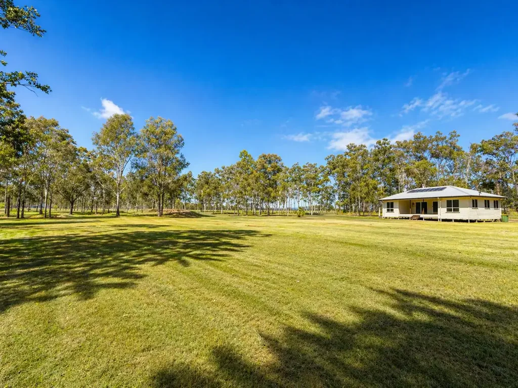 Lockyer Waters 3कमरा Acreage Starter with Endless Potential – The Ultimate Blank Canvas