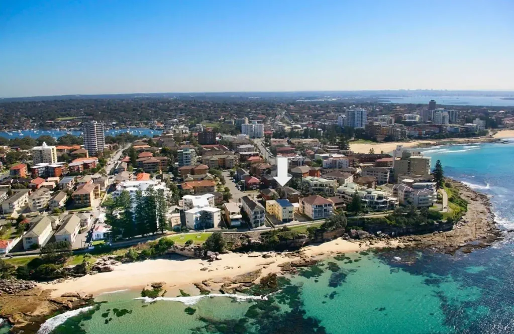 Cronulla 2ห้องนอน Fully renovated - North Facing with Ocean Views
