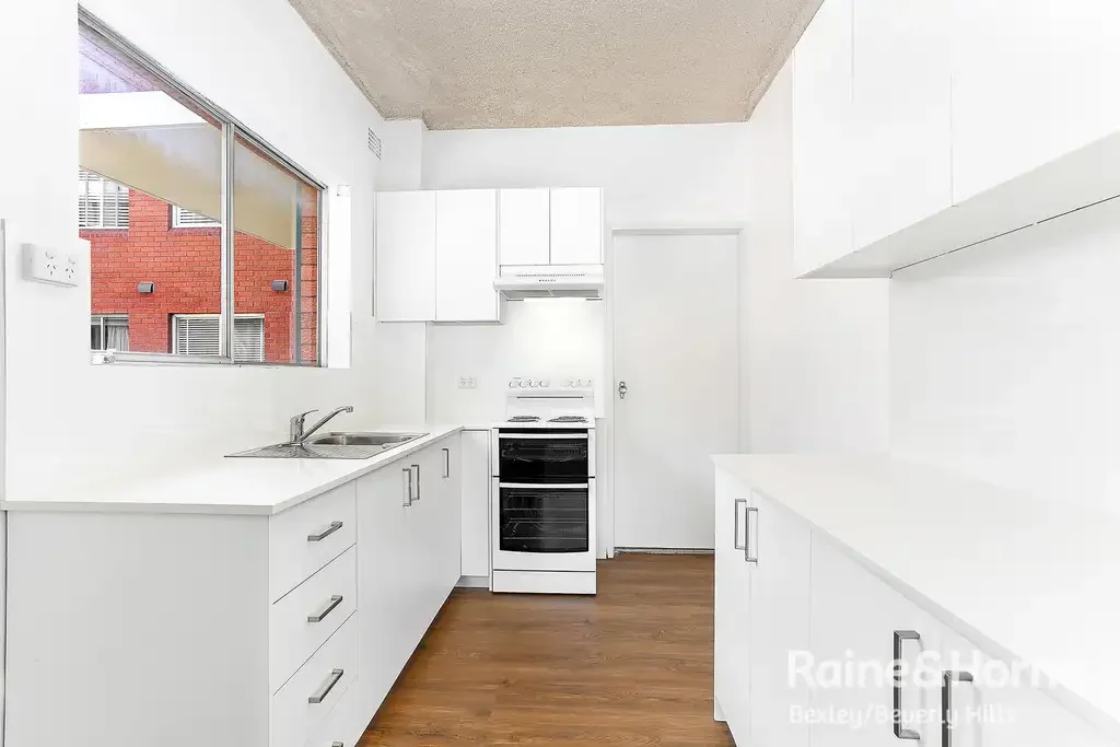 Modern & Convenient Living in Prime Allawah Location