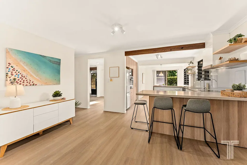 Carina Heights 4房 高架生活。与生俱来的私密。 Elevated Living. Private by Nature.