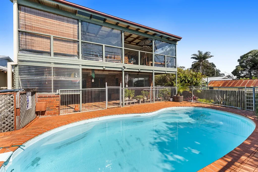 43 Woolana Avenue, Budgewoi, NSW 2262