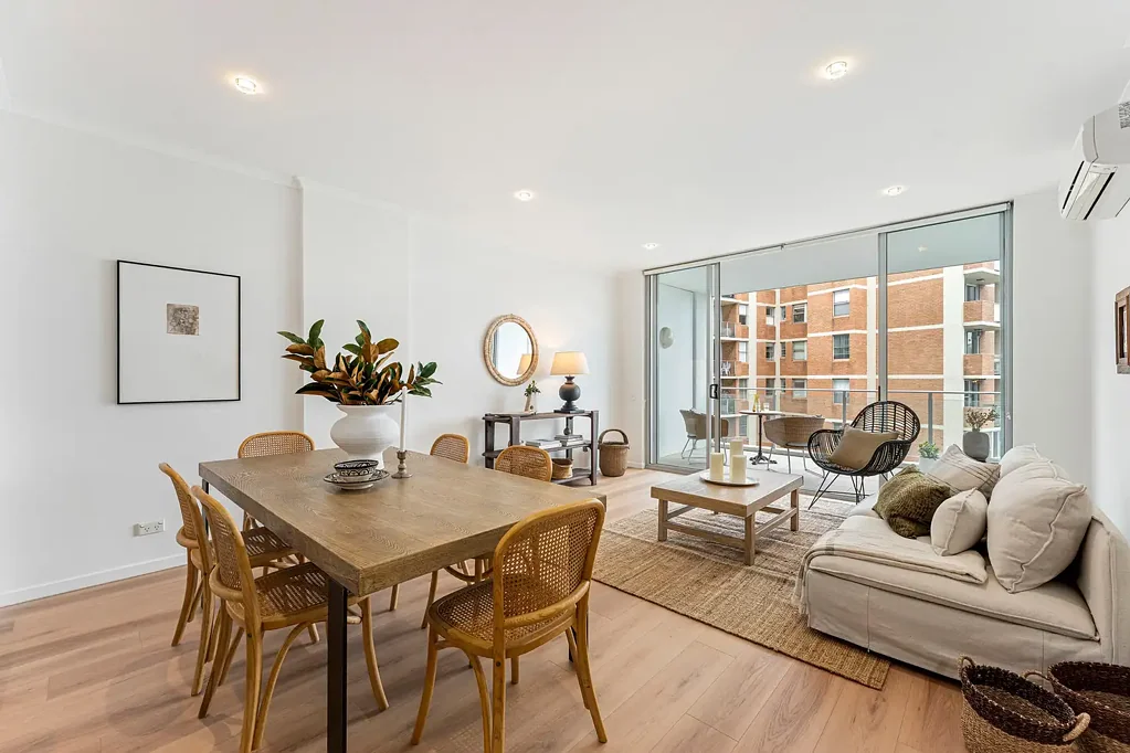 Wollongong 2침실 Unrivalled CBD Convenience | Spacious 2 Bedroom + Study