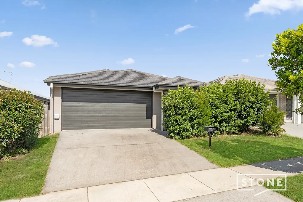 6 Mount Bowen Street, Park Ridge, QLD 4125