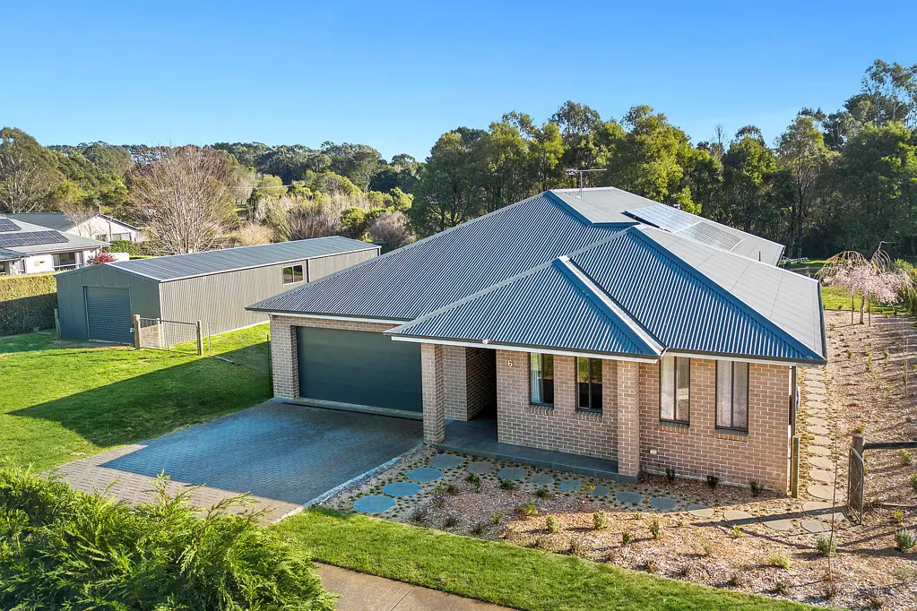 6 Cottee Close, Robertson, NSW 2577