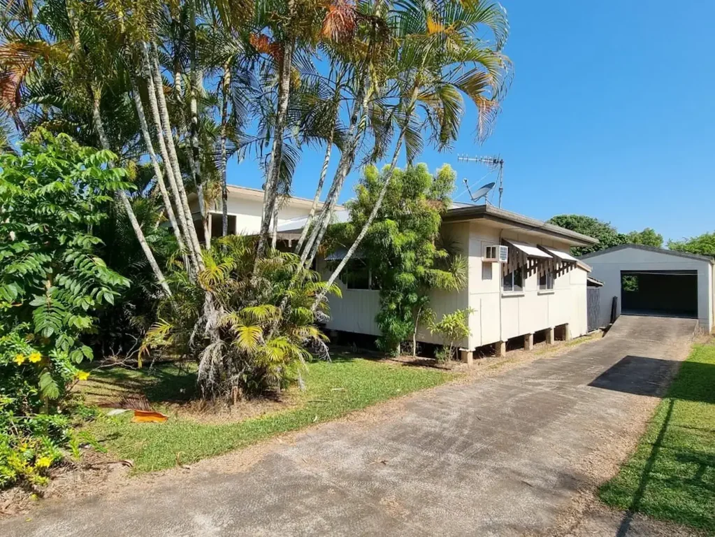 11 King Street, Tully, QLD 4854