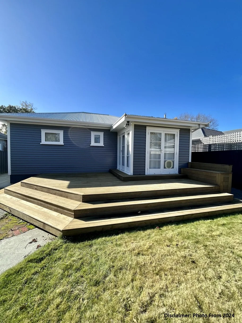 21 Young St