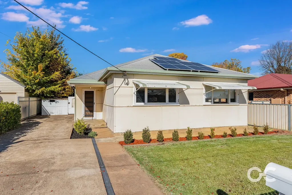 Orange 3房  Central Living with Serious Potential