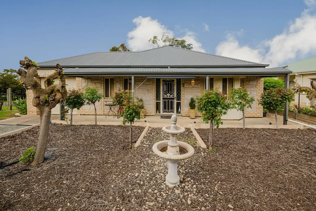 10 Dennis Rd, Auburn, SA 5451