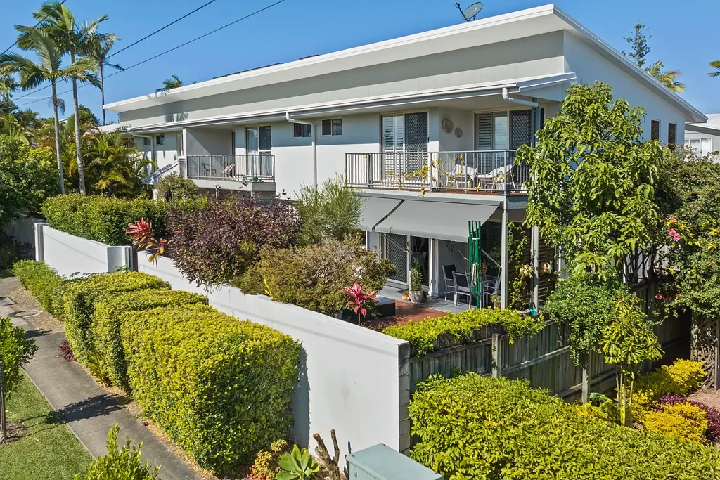 Maroochydore 3 Bedroom Spacious 3 Bedroom Townhouse With Grassed Courtyard