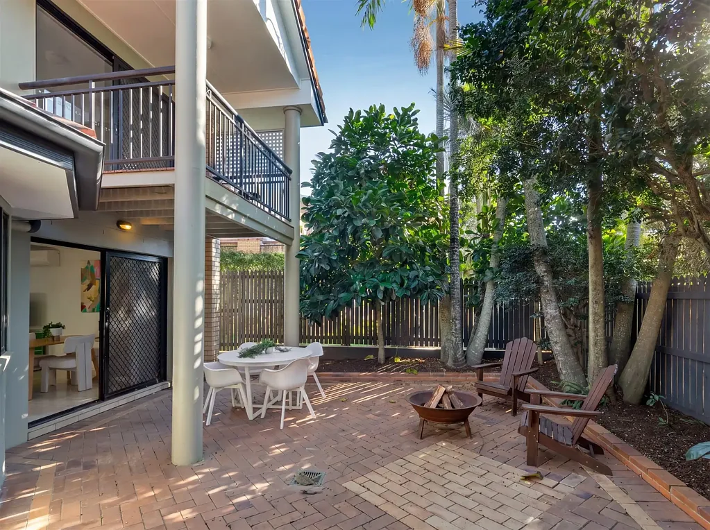 Clayfield 3غرفة نوم Where Sophisticated Living Meets Everyday Convenience