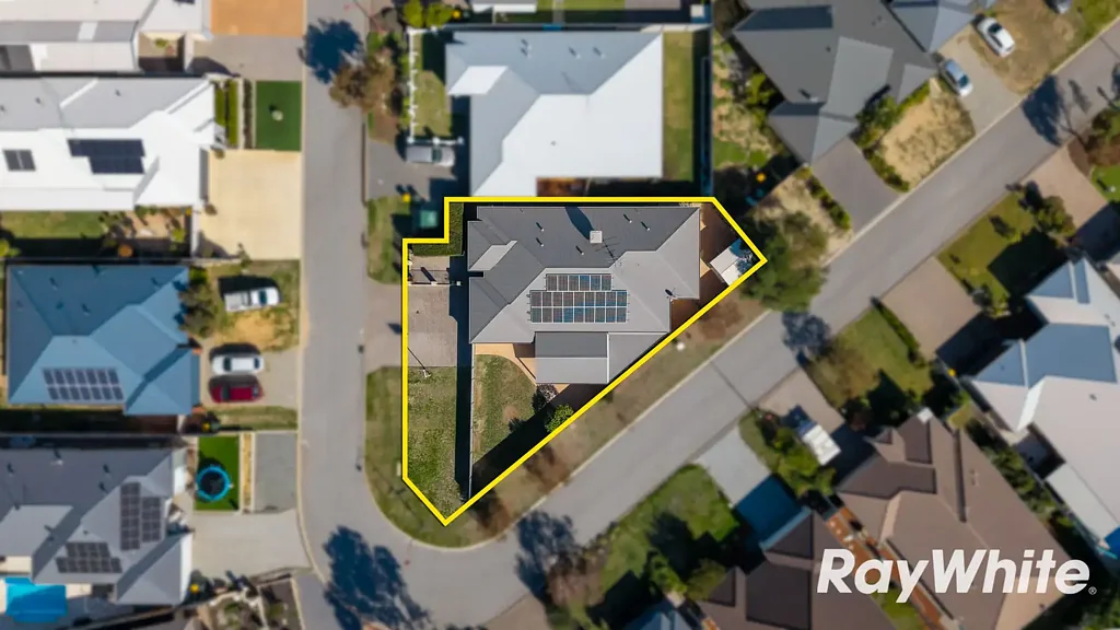 Meadow Springs 4 Slaapkamer Space, Style, and Side Access on a Premium Corner Block!
