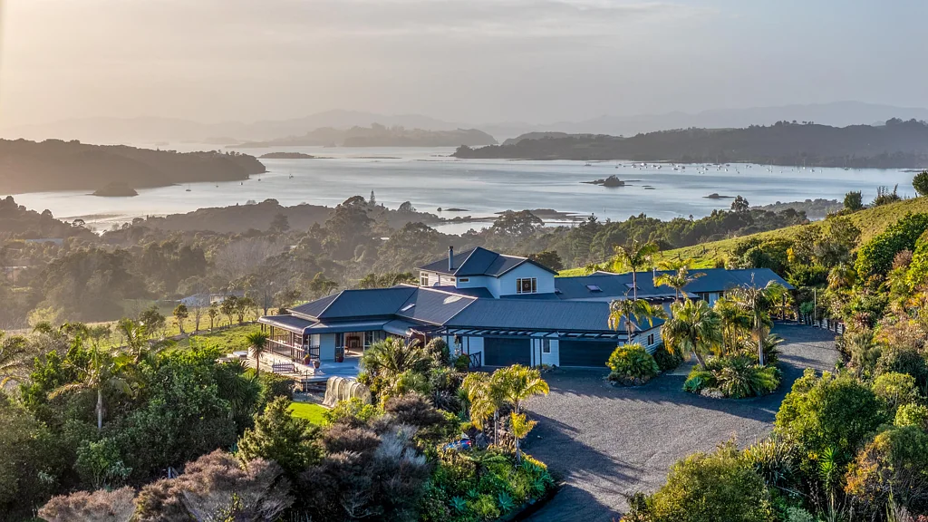 Kerikeri 6Zimmer Coastal Lifestyle: Space, Views & Versatility