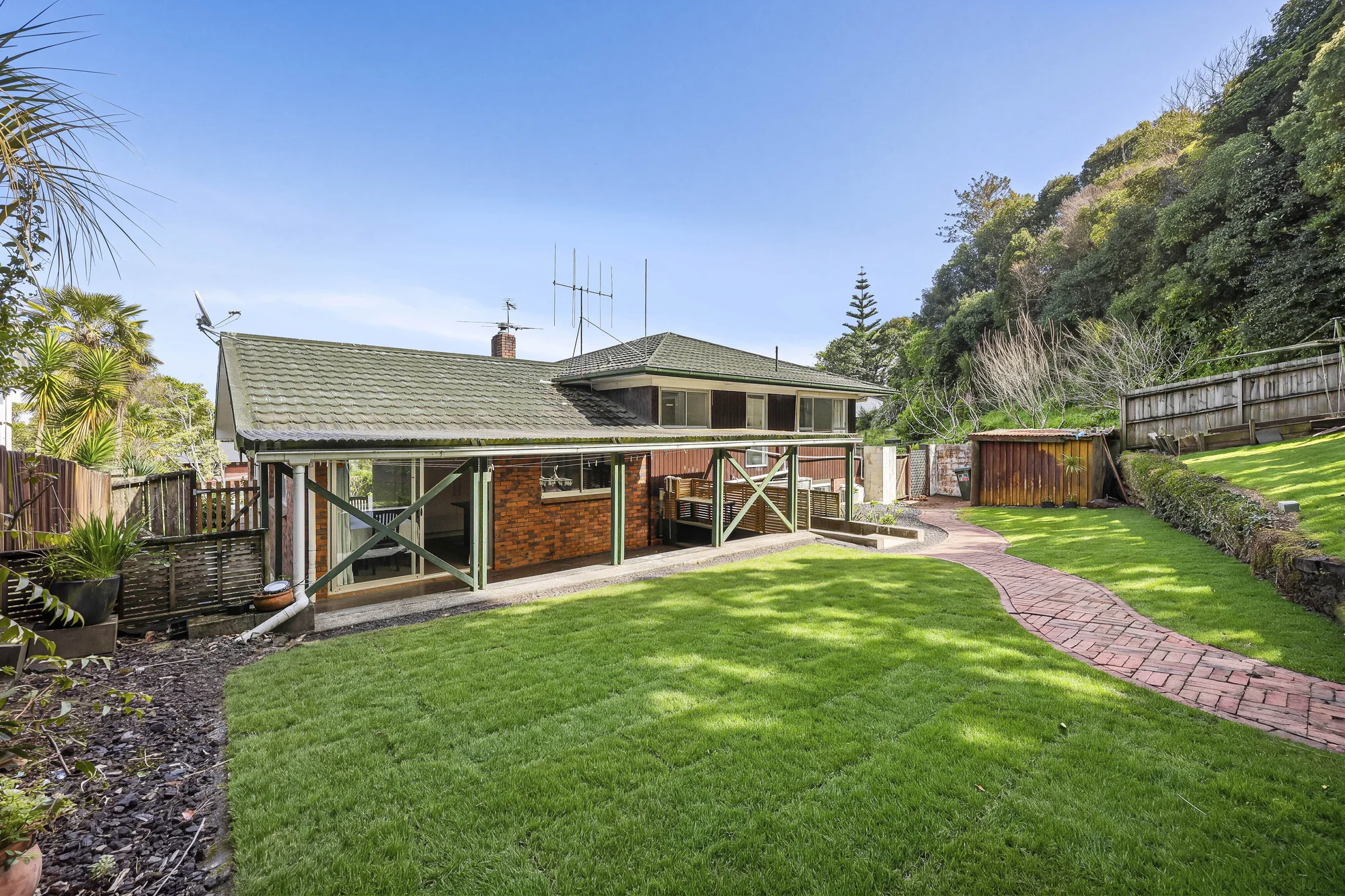 Red Hill 3Moenga #GAMEDAY Family Dream in Red Hill