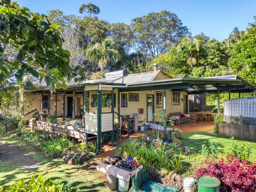 Dunoon Rural Garden Sanctuary with Views to Nightcap Ranges