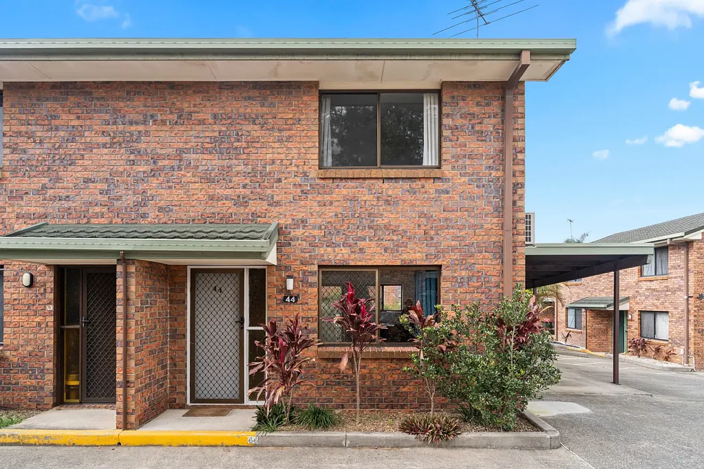 Woodridge 2Kwarto Stylish & Secure Living in a Prime Location