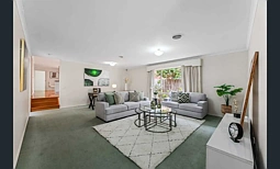 10 Ashcroft Grove, Blackburn South