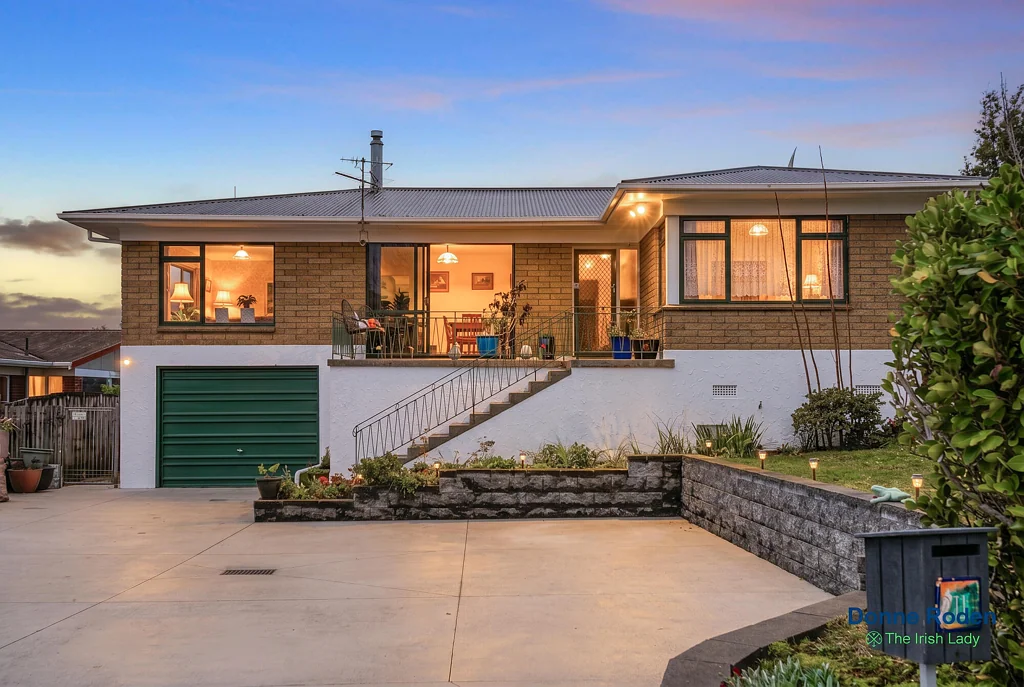 Pukekohe 3Moenga Solid Bones, Huge Potential & Space to Dream