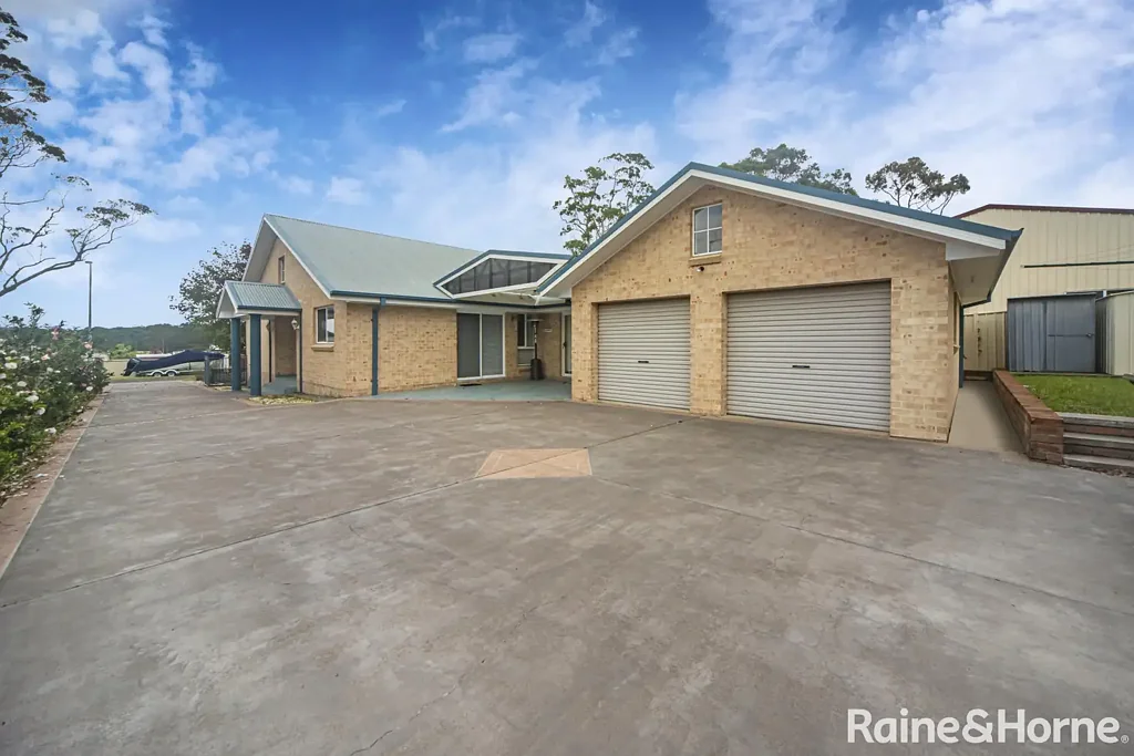 Callala Bay 3房  Coastal Versatility in the Heart of Callala Bay