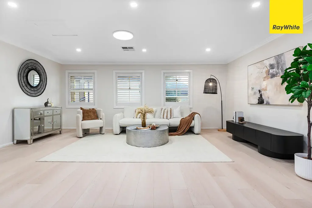 Castle Hill 3部屋 Peaceful Rear Position with large sunny backyard access to Coolibah Street Reserve