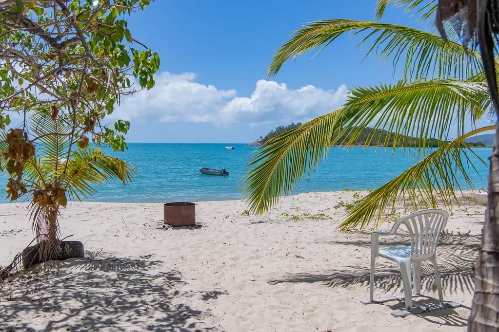 Hideaway Bay 4Zimmer Beachfront Bliss In Hideaway Bay - Dual Living Potential