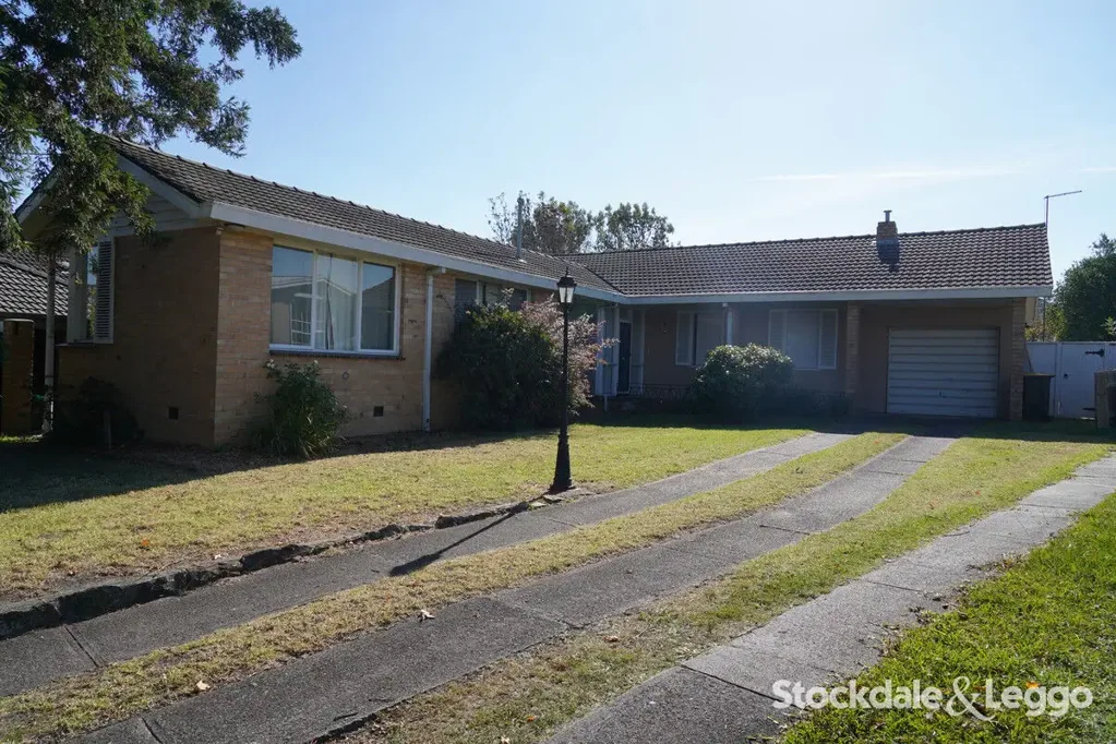 12 Urbahns Crescent, Morwell, VIC 3840
