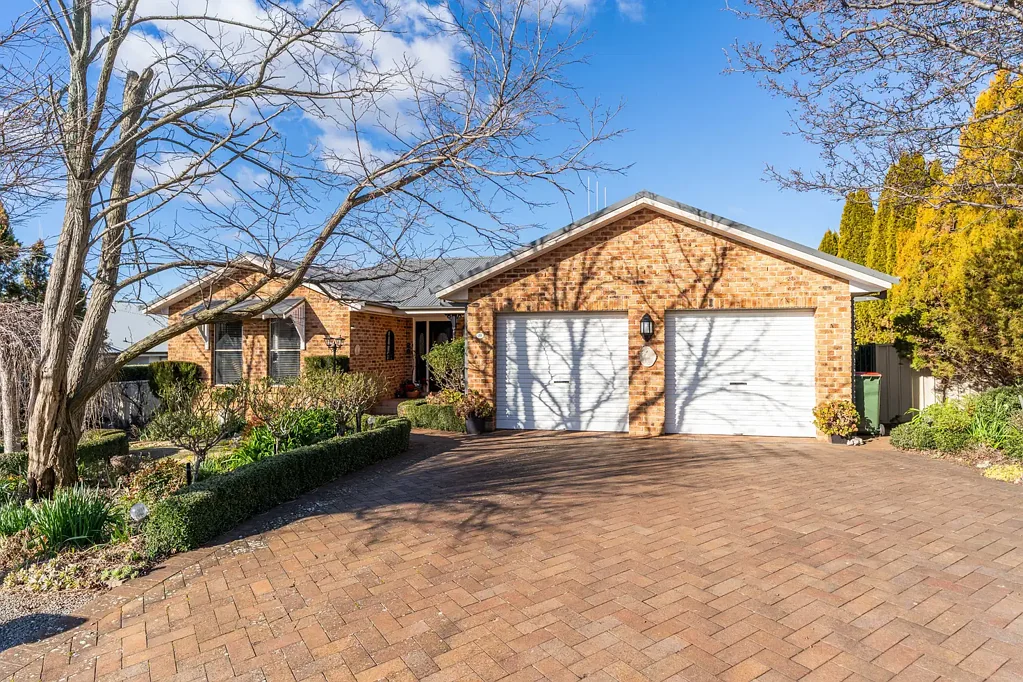 20 Valencia Drive, Orange, NSW 2800