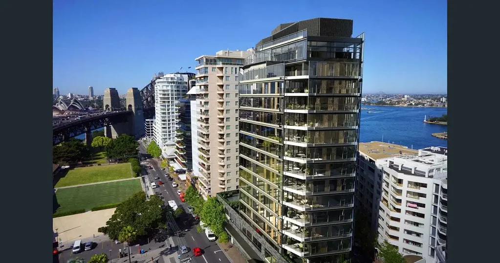 Stunning views in the Heart of Milsons Point
