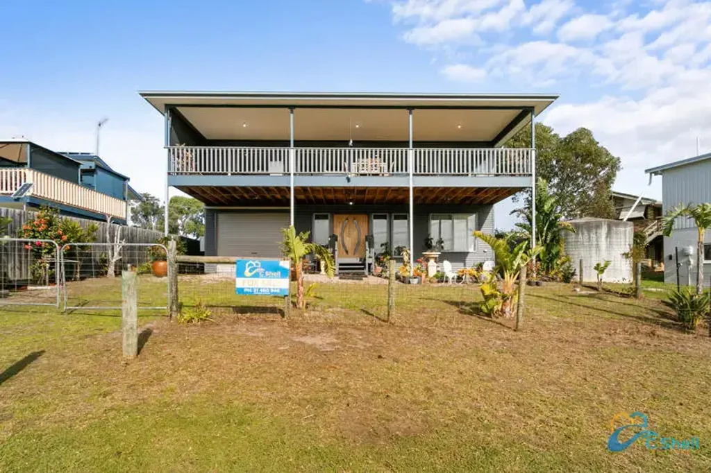 Loch Sport 6 Bedroom WATER VIEWS WITH MARINA LOCATION