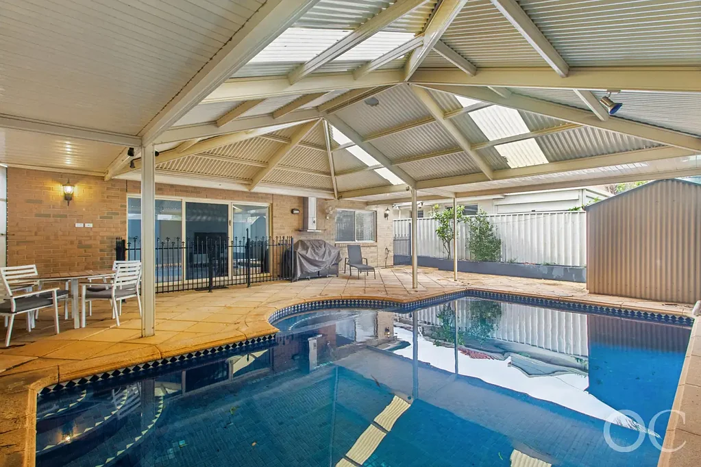 Findon 4ਬੈੱਡਰੂਮ Open the Door to a Bluestone Reproduction Villa with Resort-Style Living