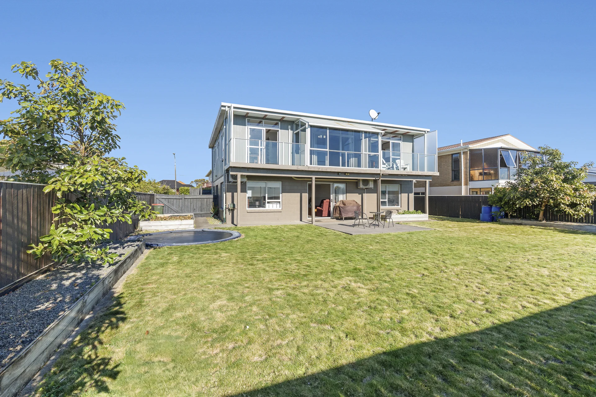 Lynmouth 4房  Spacious, Sunny Family Living with Stunning Views
