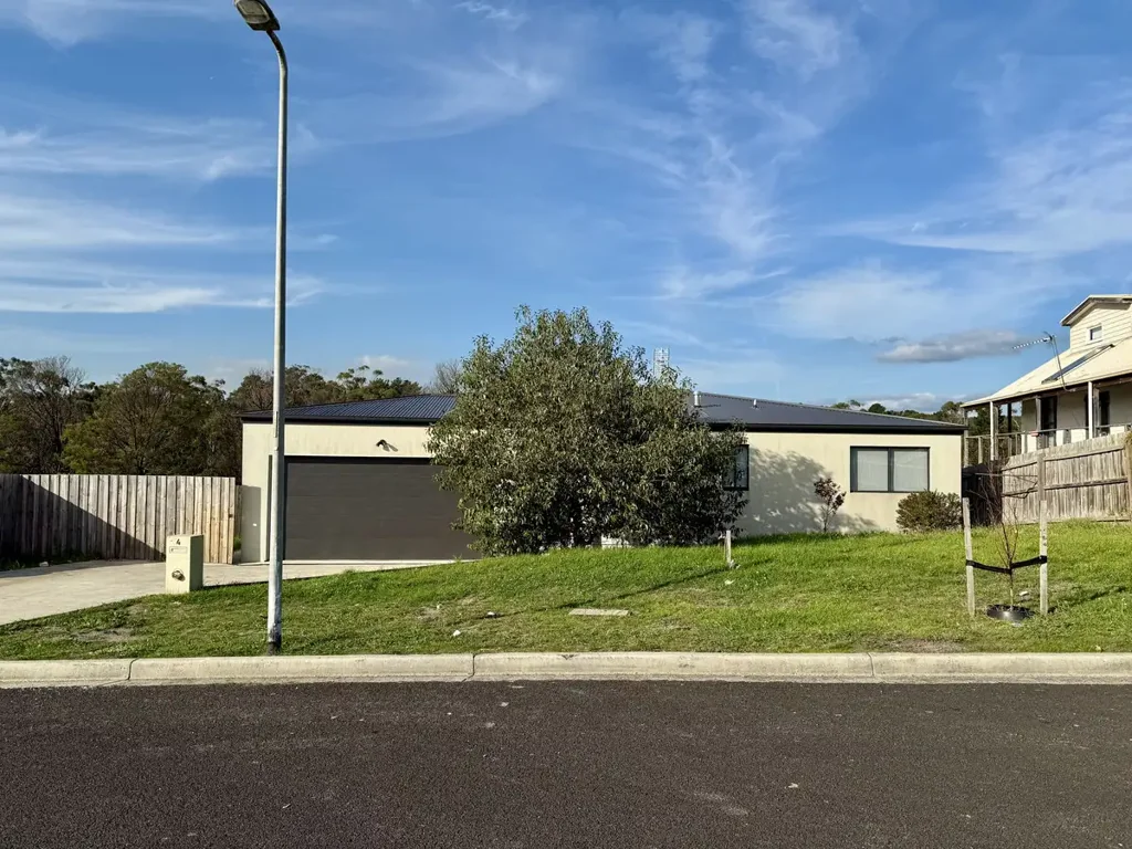 Three Bedroom House + Studio
